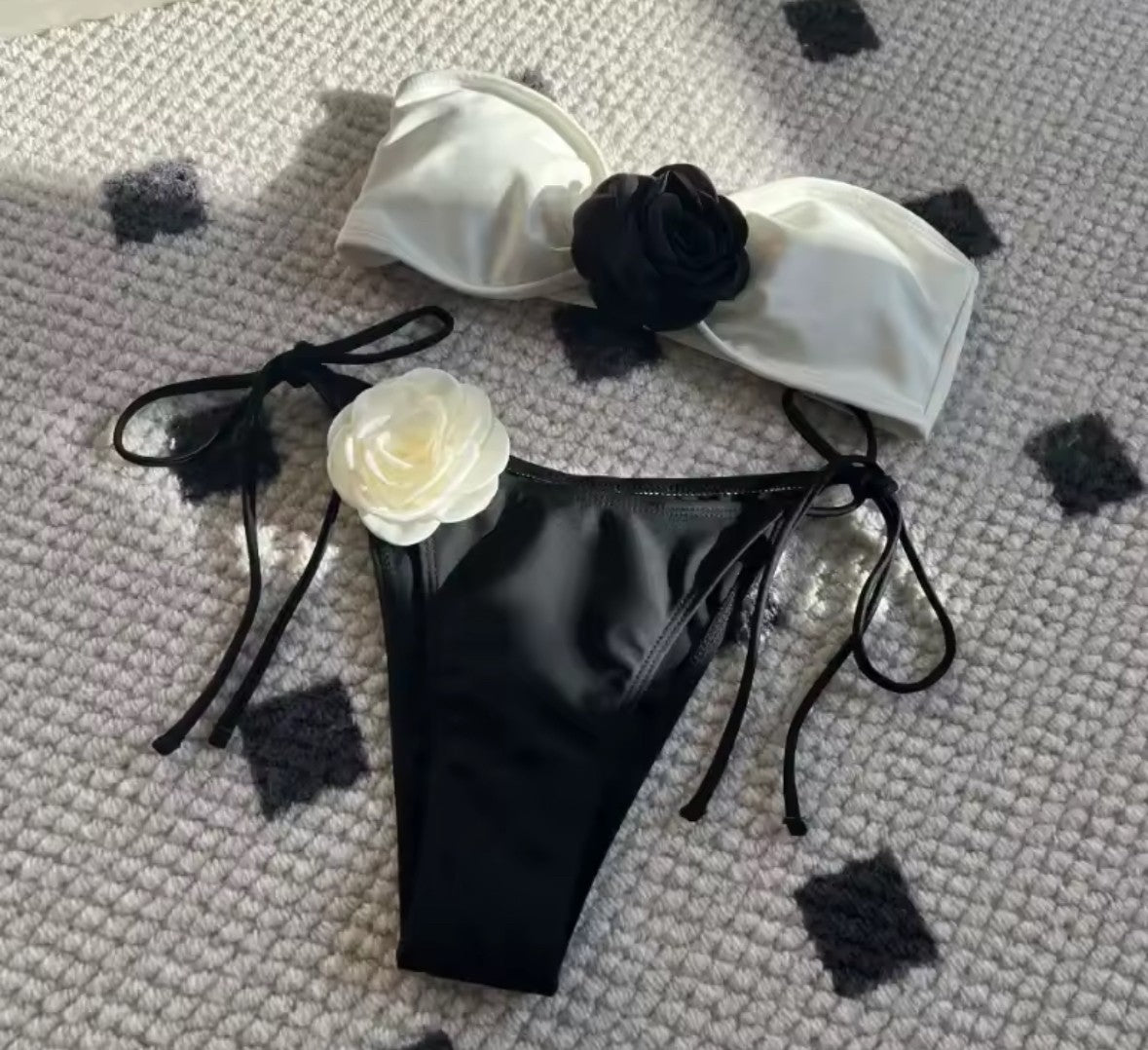 BLACK AND WHITE SWIMSUIT